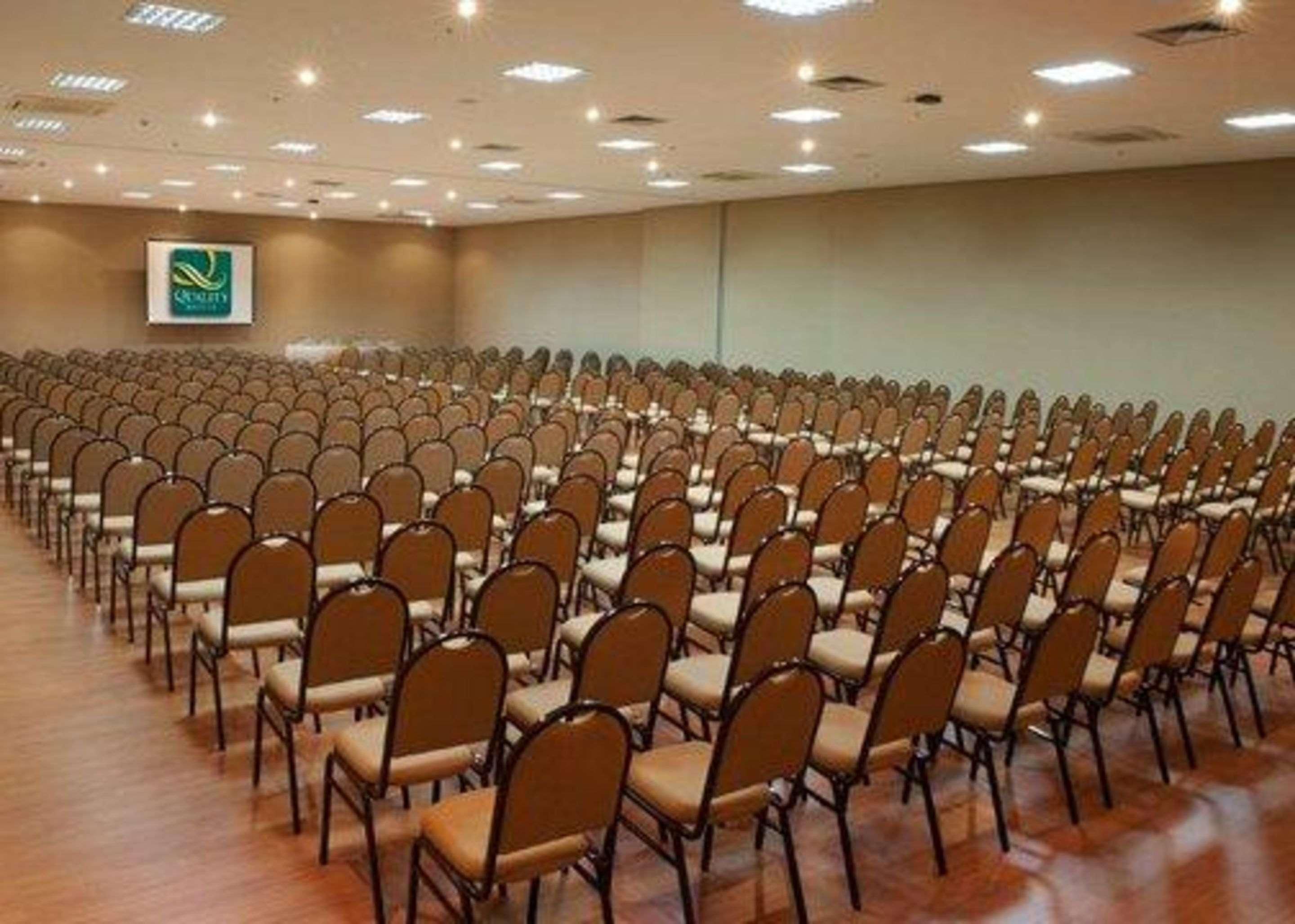 Quality Hotel Manaus Exterior foto